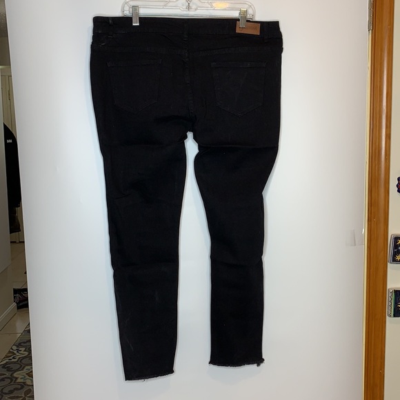 NWT Gazoz Black Jeans Pockets NEW 16 WOMENS PLUS SIZES New with Tags - Picture 7 of 8